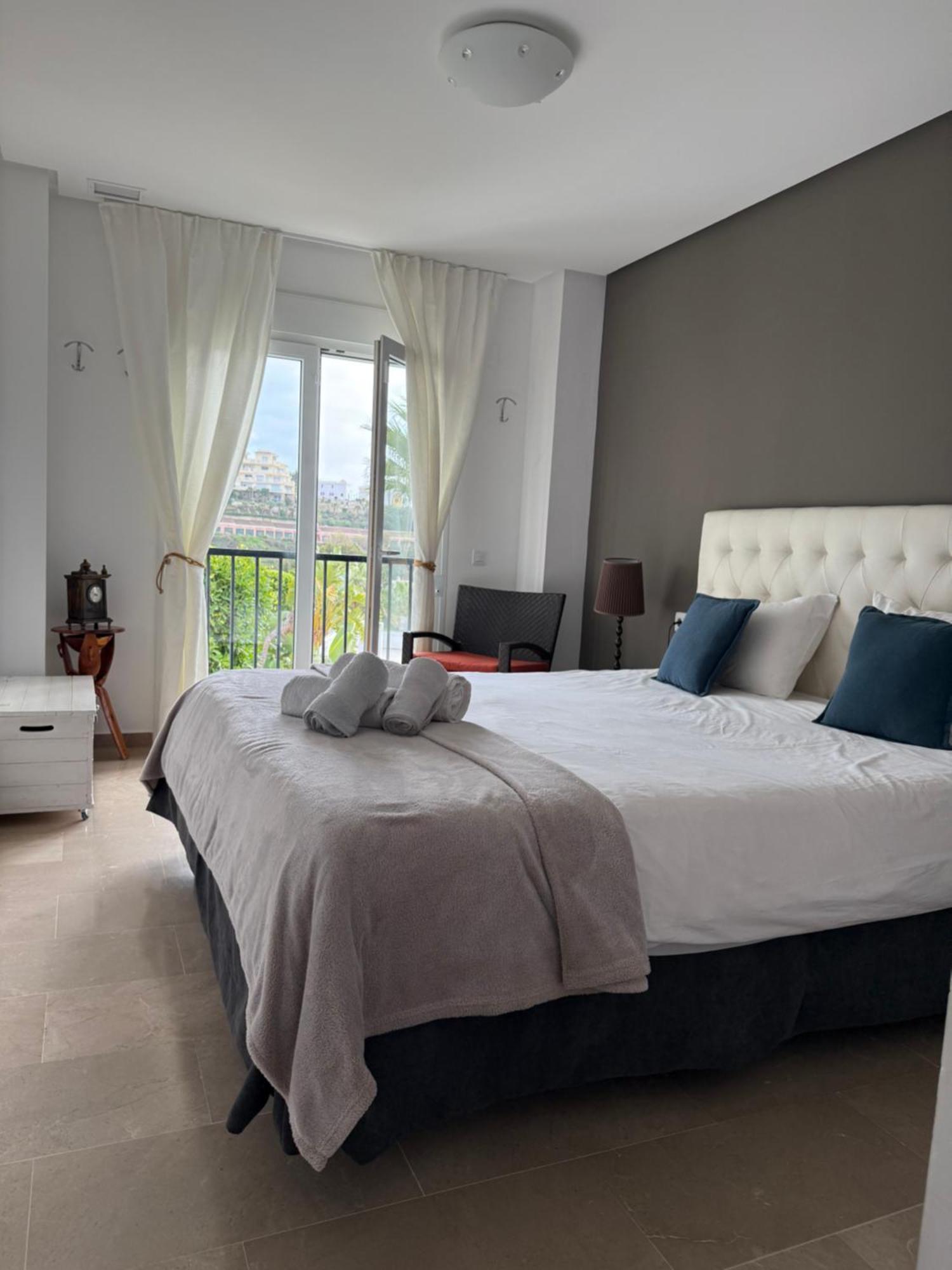 Miraflores Golf Gardens II Luxe Appartement At Riviera Del Sol Sitio de Calahonda Eksteriør bilde