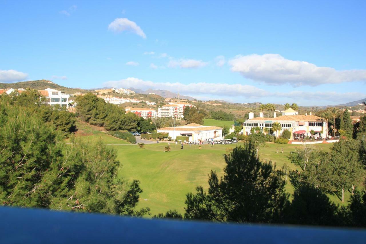 Miraflores Golf Gardens II Luxe Appartement At Riviera Del Sol Sitio de Calahonda Eksteriør bilde