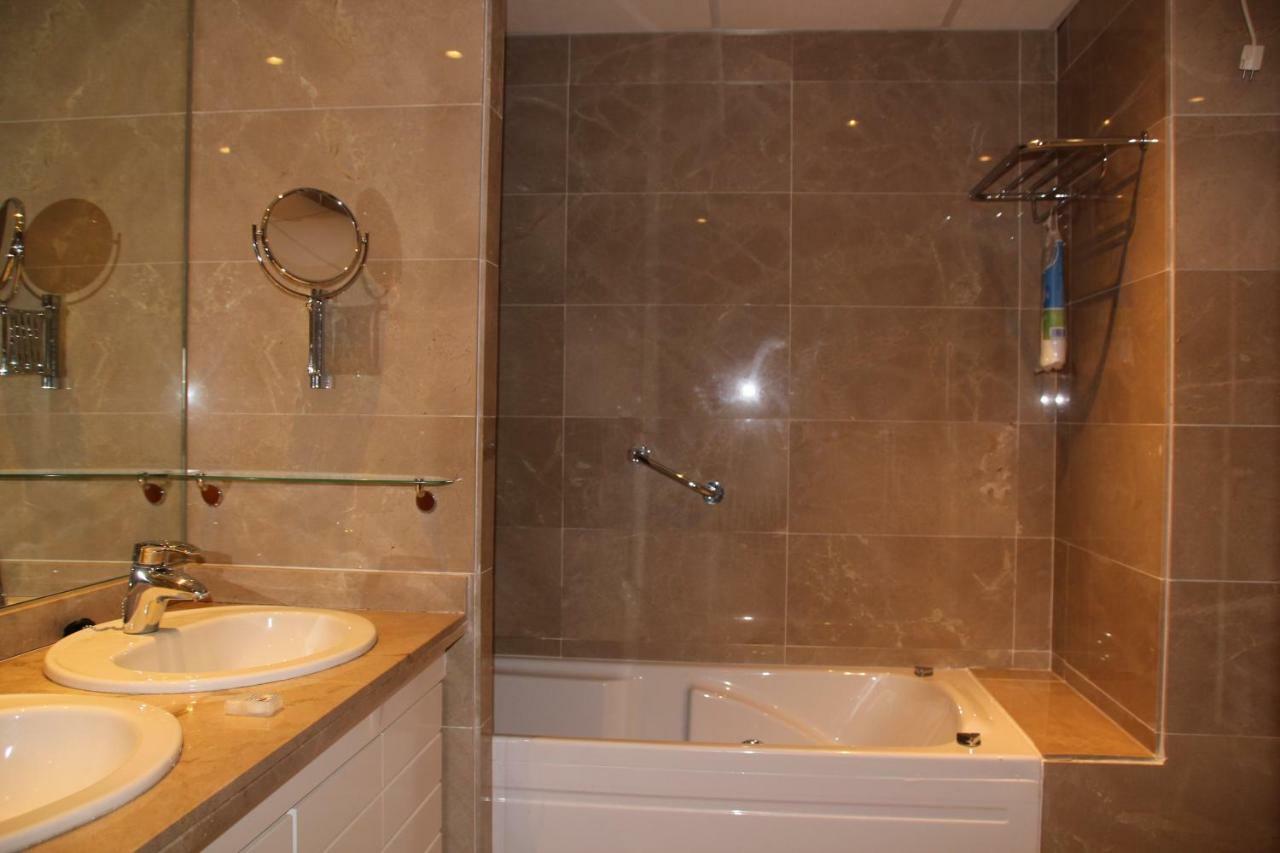 Miraflores Golf Gardens II Luxe Appartement At Riviera Del Sol Sitio de Calahonda Eksteriør bilde