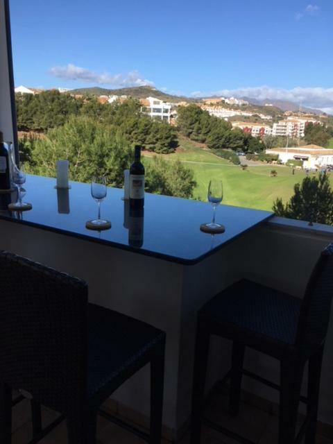 Miraflores Golf Gardens II Luxe Appartement At Riviera Del Sol Sitio de Calahonda Eksteriør bilde