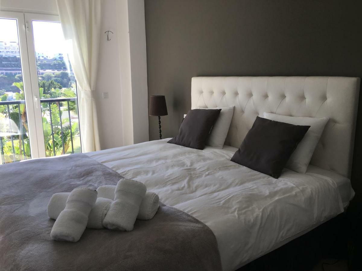 Miraflores Golf Gardens II Luxe Appartement At Riviera Del Sol Sitio de Calahonda Eksteriør bilde